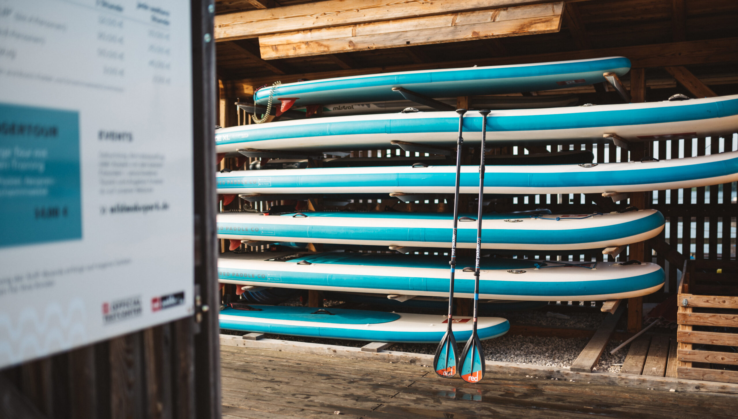 Mit dem SUP über den Steinberger See paddeln WildWakePark